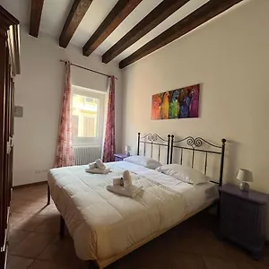  Apartment Residenza Montecchi
